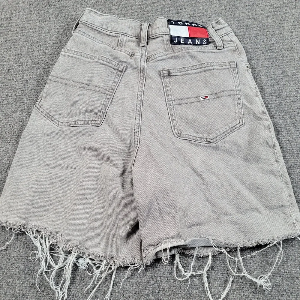 Vintage Tommy Jeans Mom Denim Shorts Womens 25 Gray Cutoff‎ Frayed Hem High Rise